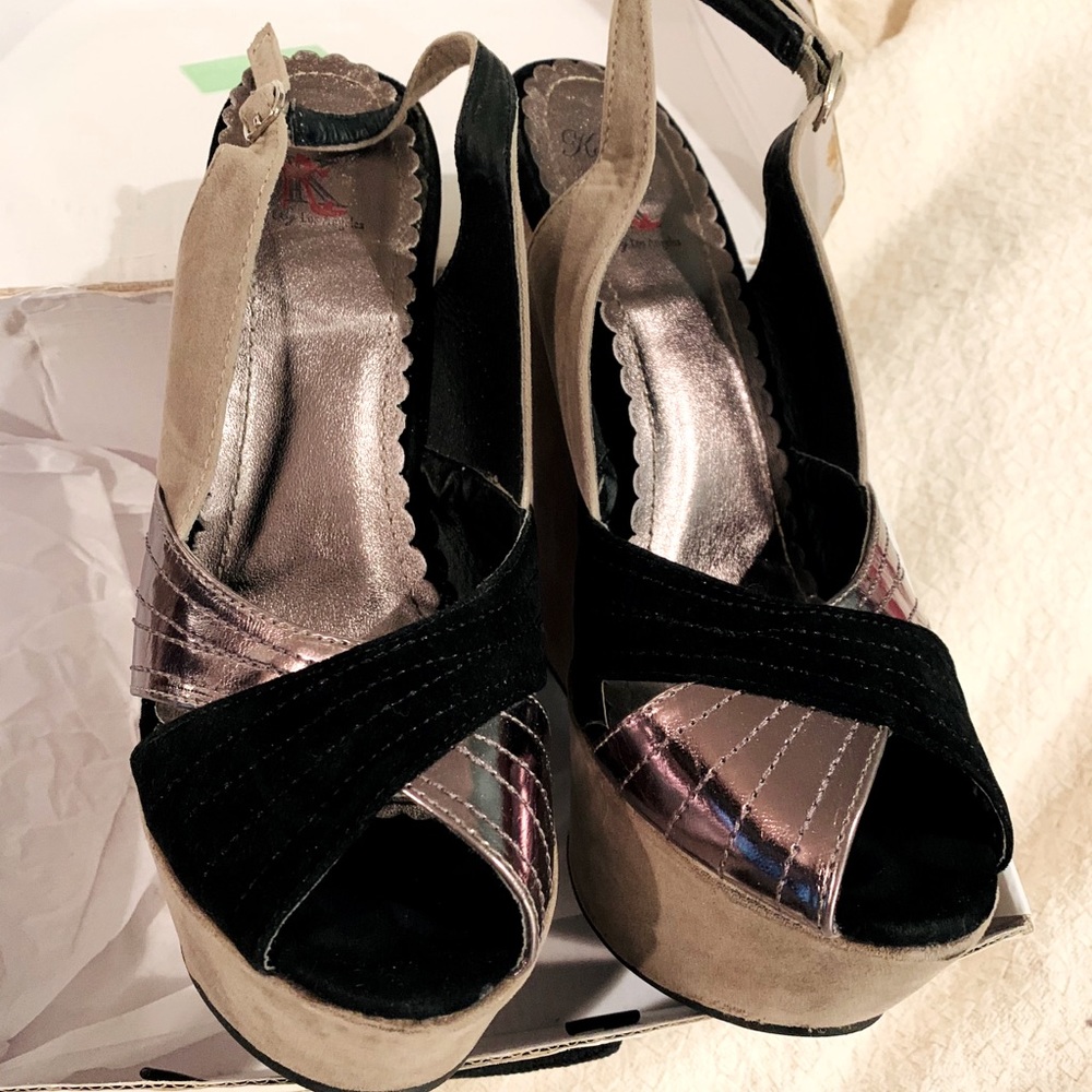 Wedge sling back open toe !